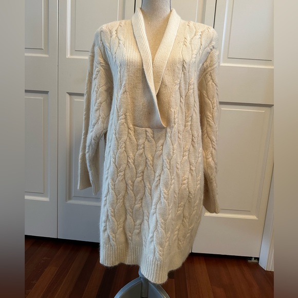 Vintage Adrienne Vittadini Sweater - Picture 1 of 6
